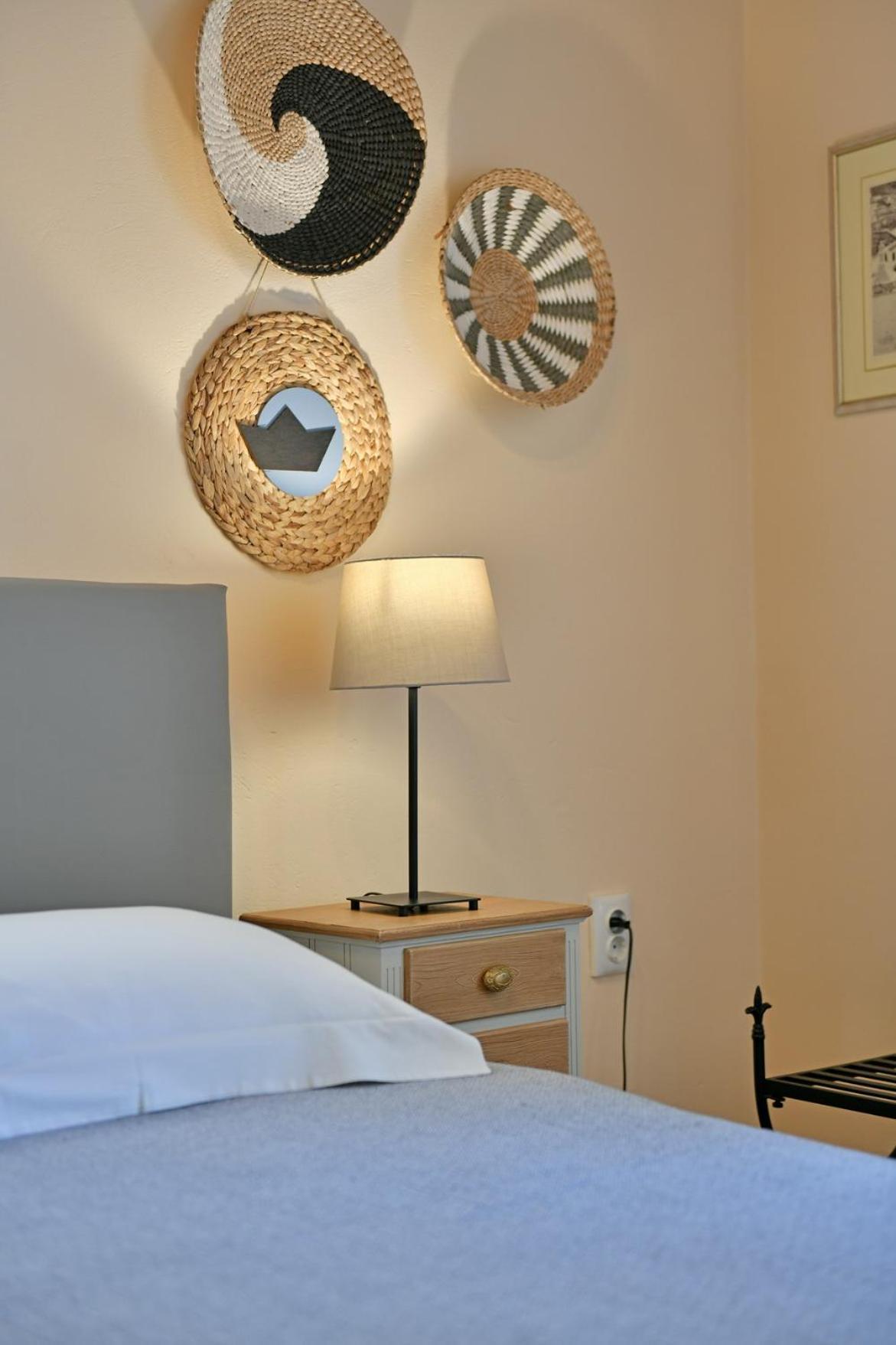 Athina Guesthouse Hydra  Exteriör bild