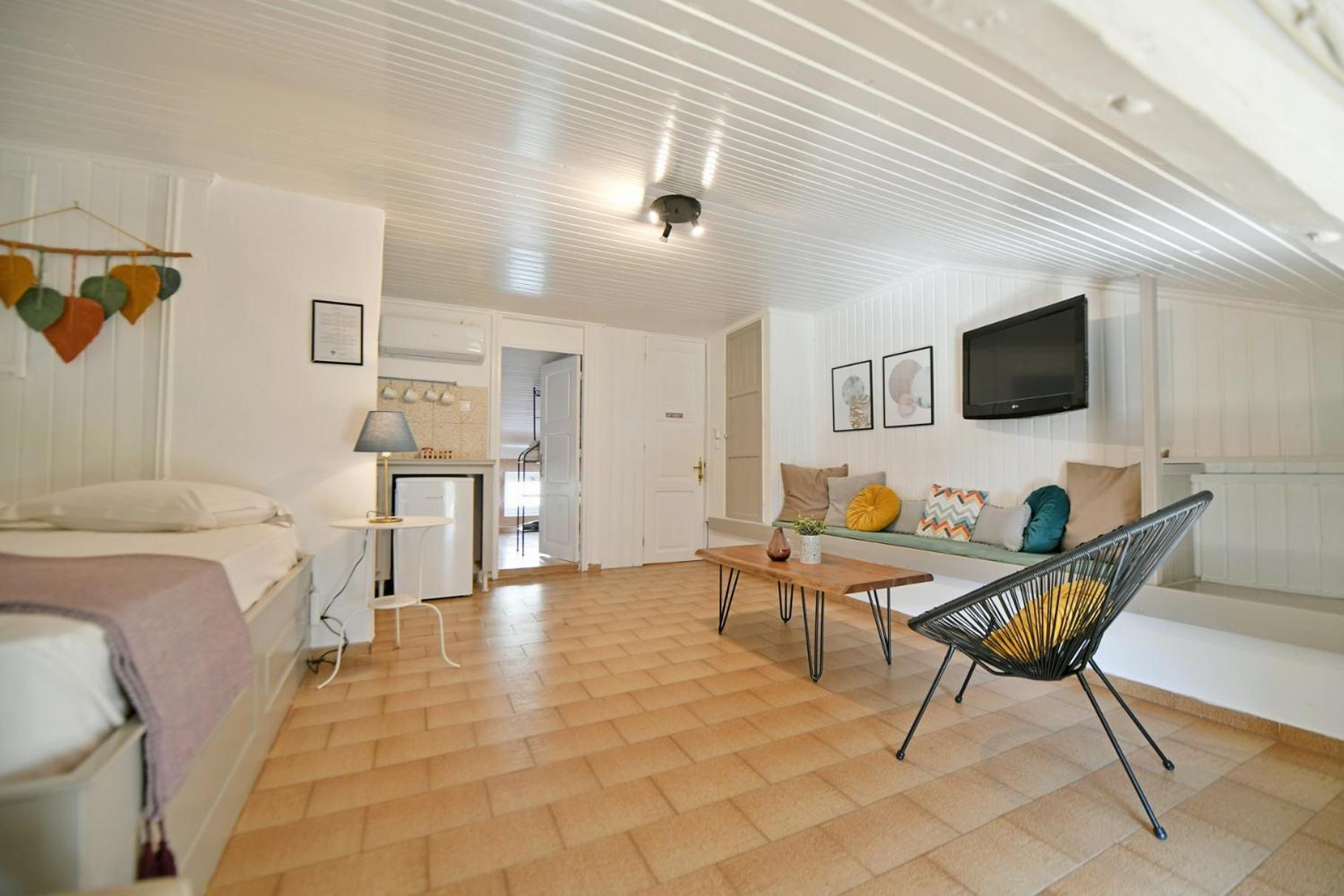 Athina Guesthouse Hydra  Exteriör bild