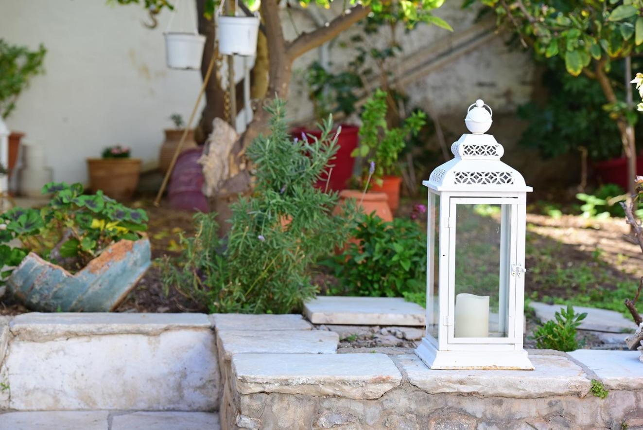 Athina Guesthouse Hydra  Exteriör bild