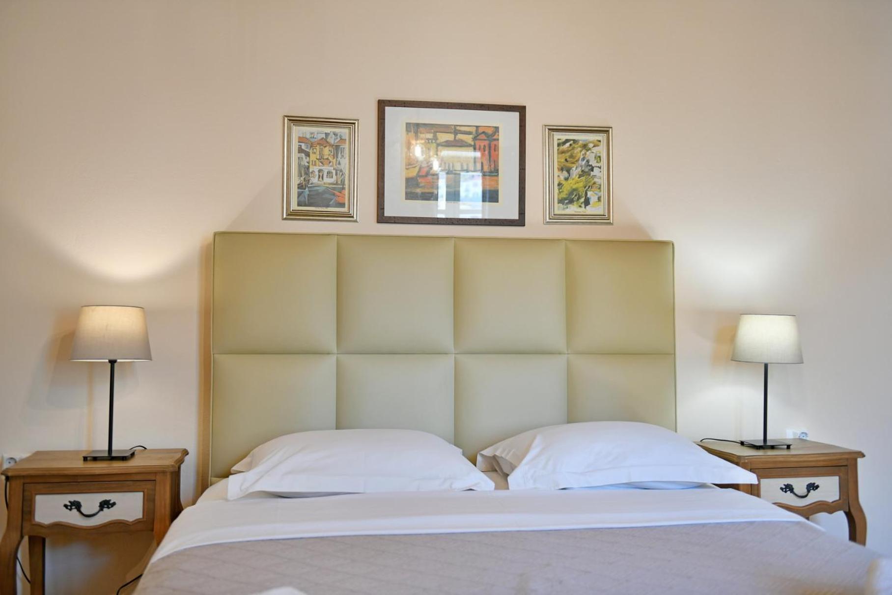 Athina Guesthouse Hydra  Exteriör bild