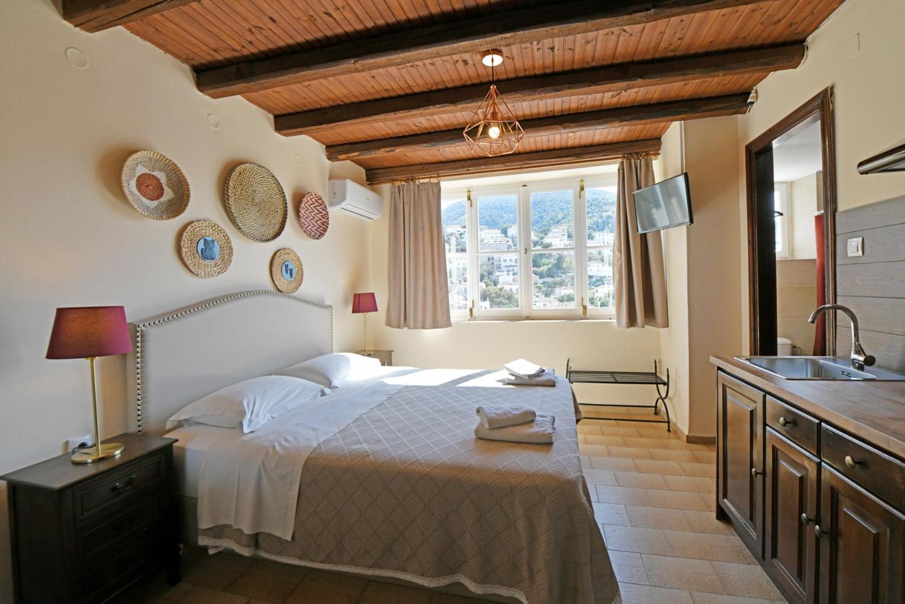 Athina Guesthouse Hydra  Exteriör bild