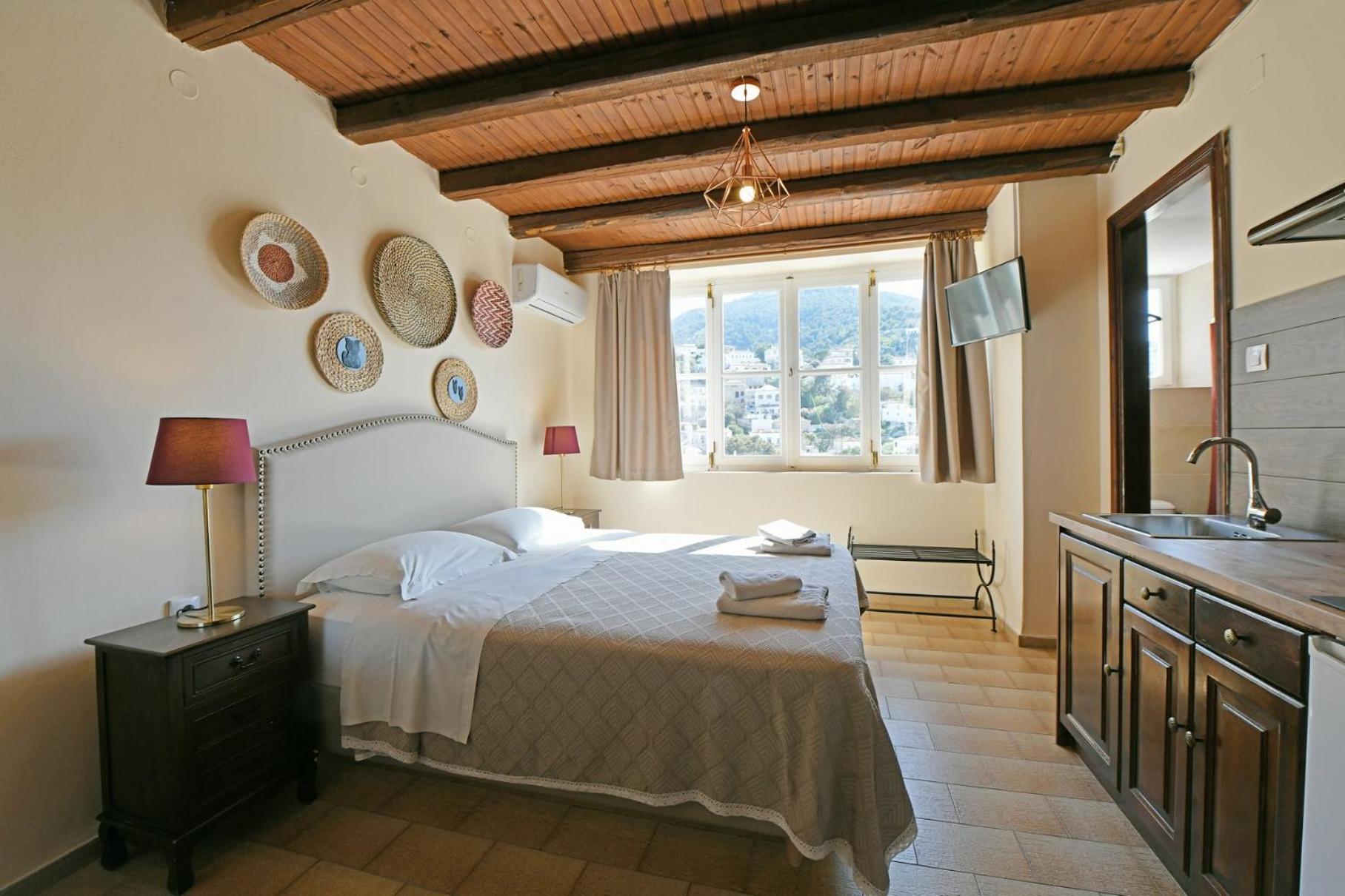 Athina Guesthouse Hydra  Exteriör bild
