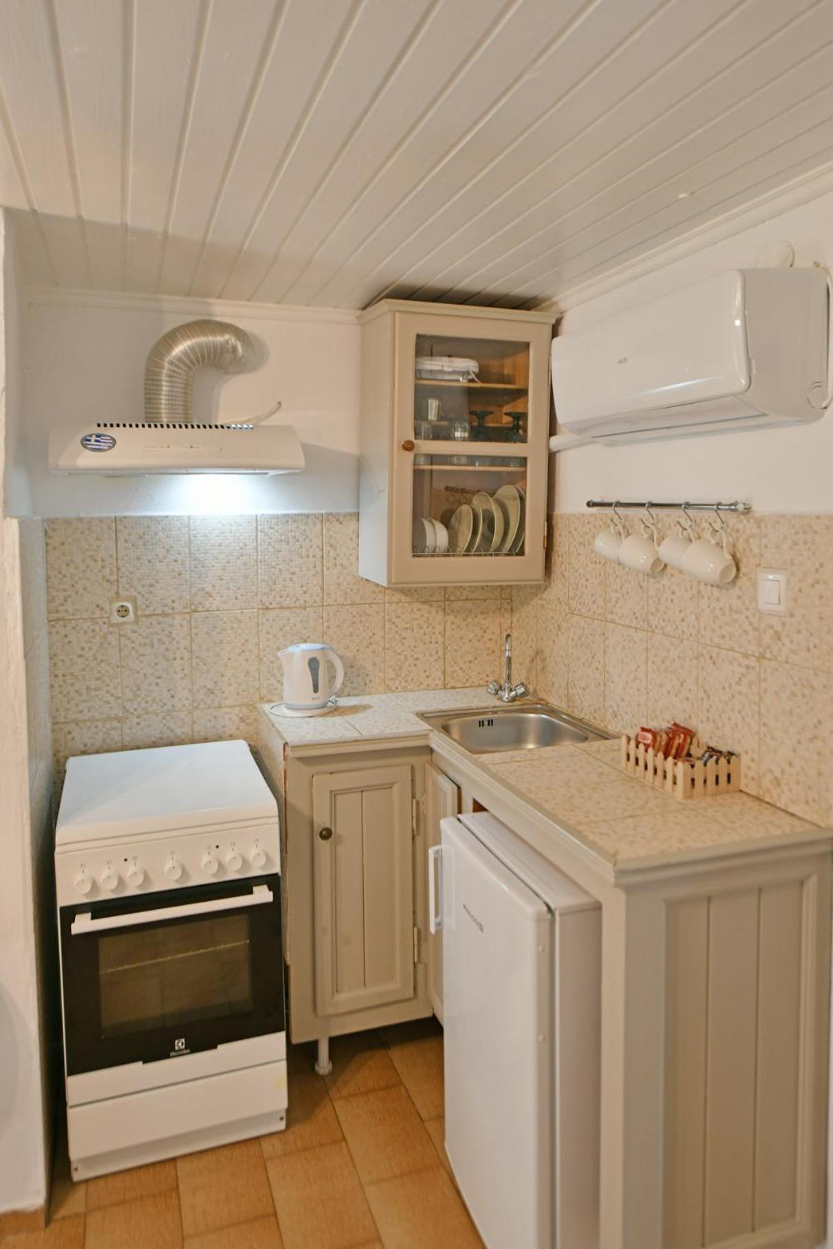 Athina Guesthouse Hydra  Exteriör bild