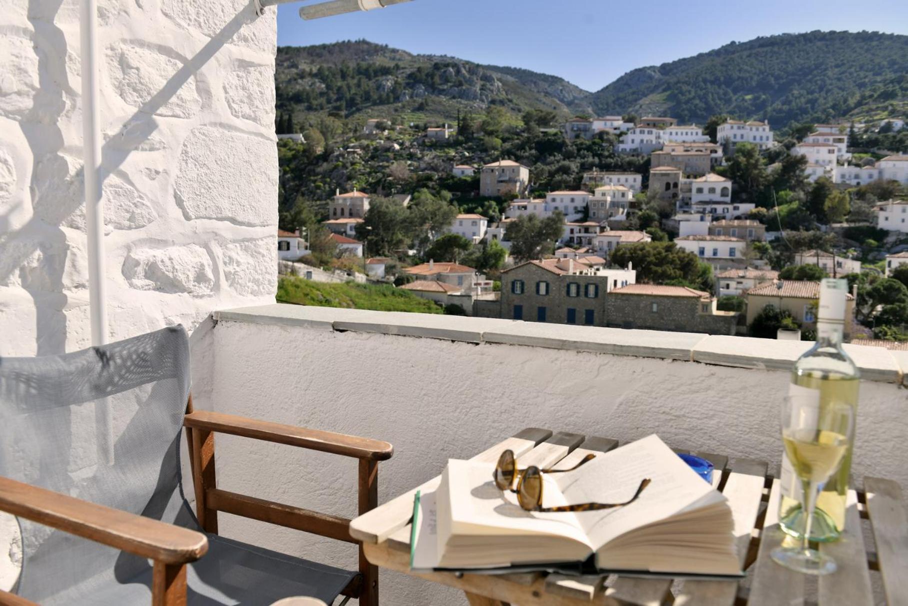 Athina Guesthouse Hydra  Exteriör bild