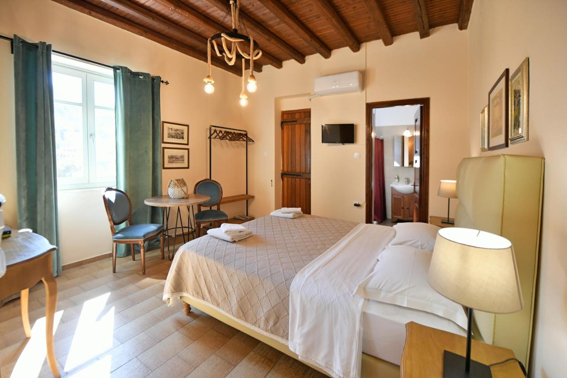Athina Guesthouse Hydra  Exteriör bild
